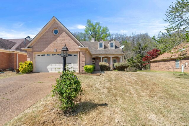 9912 Woodland Bend