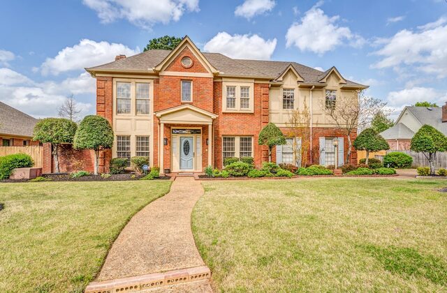 9354 Hawthorn Hill