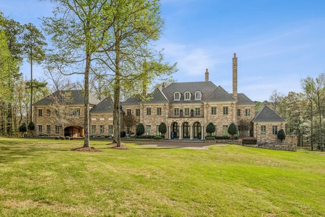 220 Mountain Brook