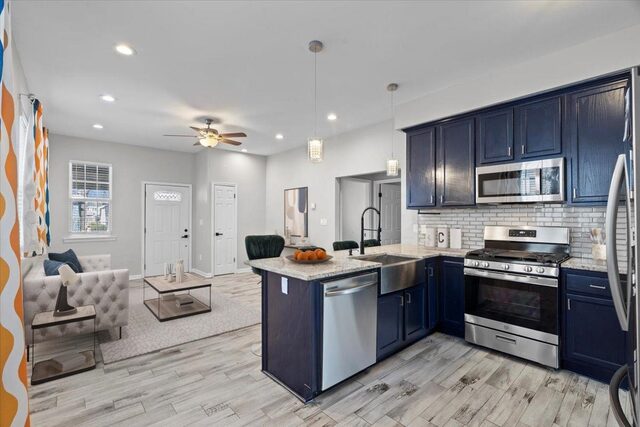 1205 Forrest