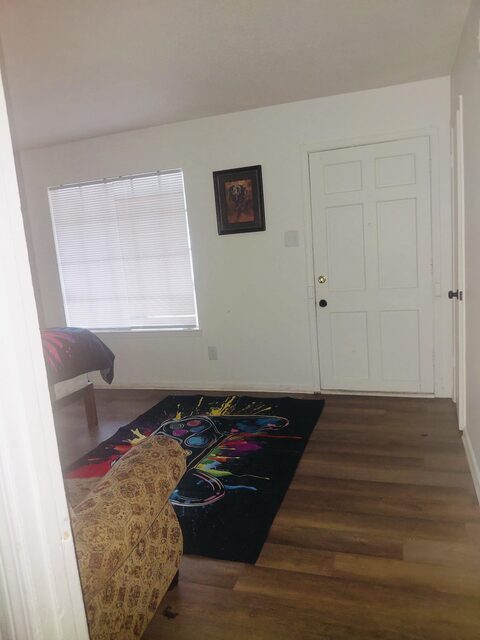 919 Chesterton