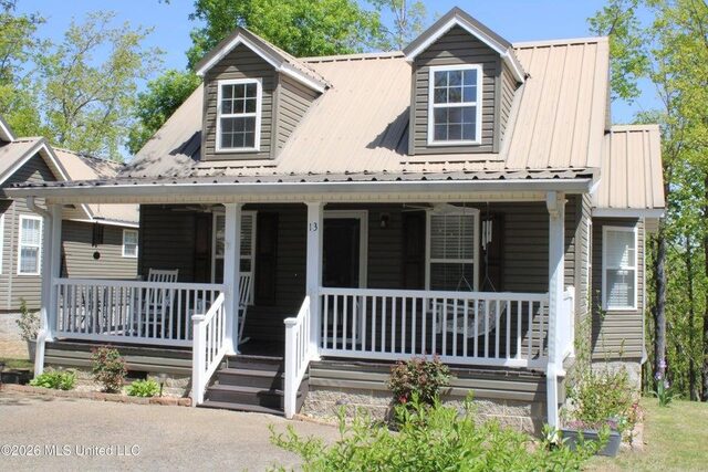 13 Brett Bluff