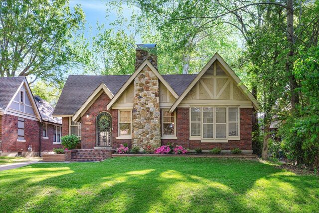 920 Barksdale