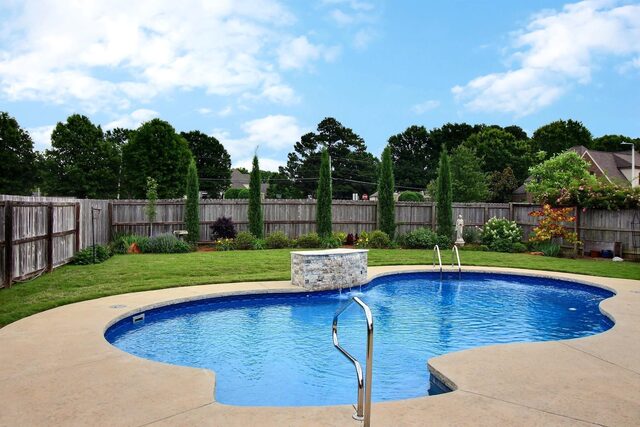 4484 Chestnut Hill