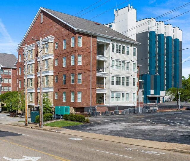 3520 Central
