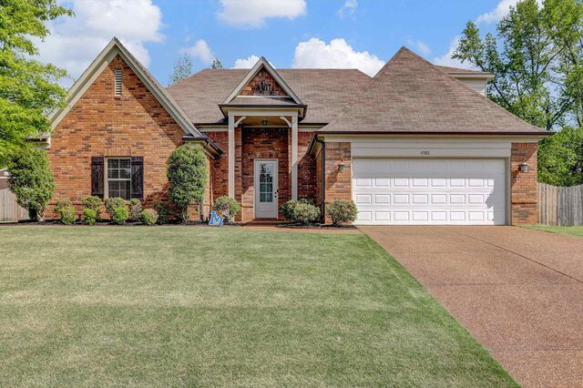 6902 Bishops Knoll