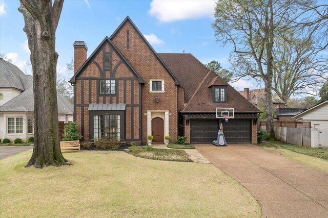 217 Goodwyn