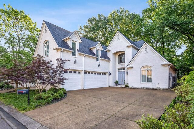 1073 Humphrey Oaks