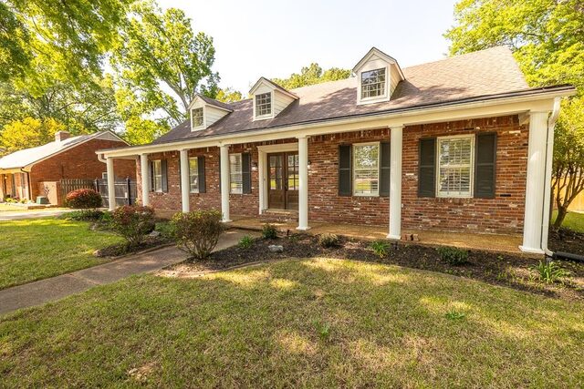 1539 Brookside