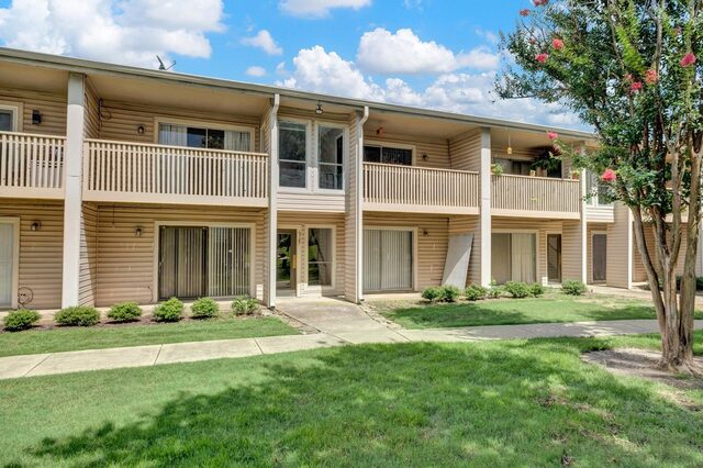 6787 Quail Hollow