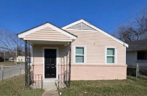 1410 Lyceum