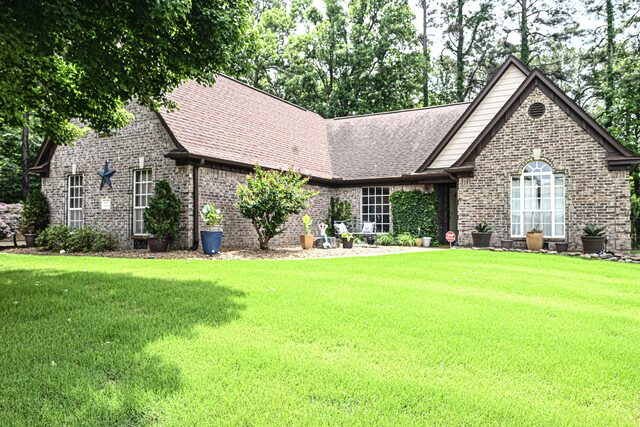 6437 Inniswood