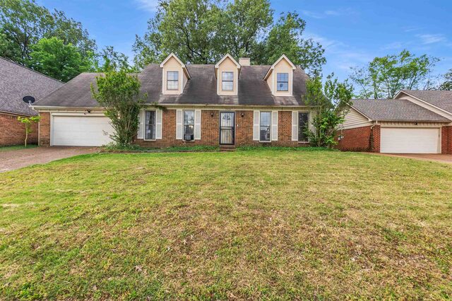 7253 Woodshire