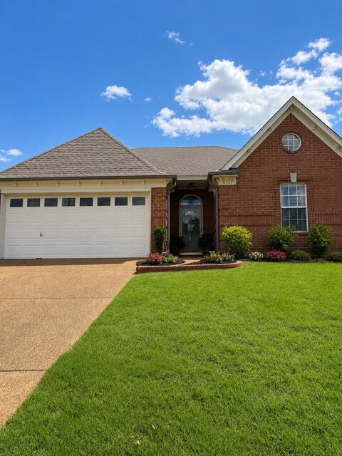 6361 Fairway Heights