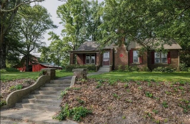 5605 Highway 88