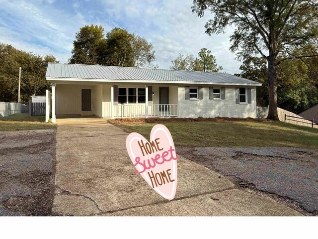 110 Rolling Oaks