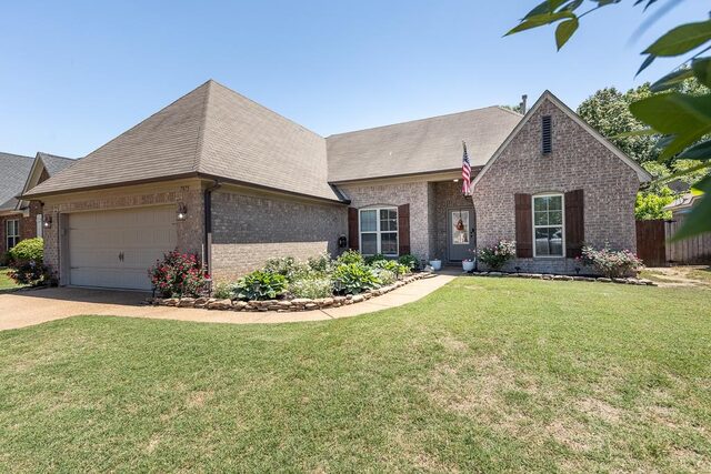 7875 Country Lake