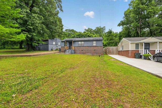 2756 Windsor