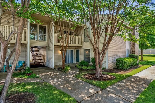6719 Majestic Oak