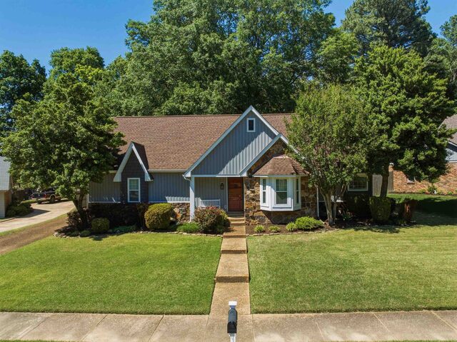 5866 Sweet Oak