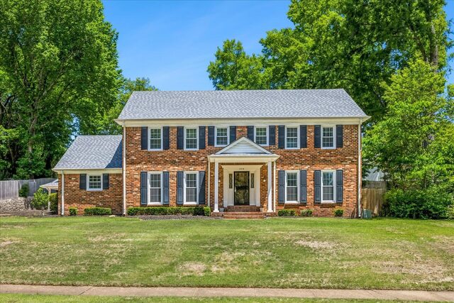 2316 Thornwood
