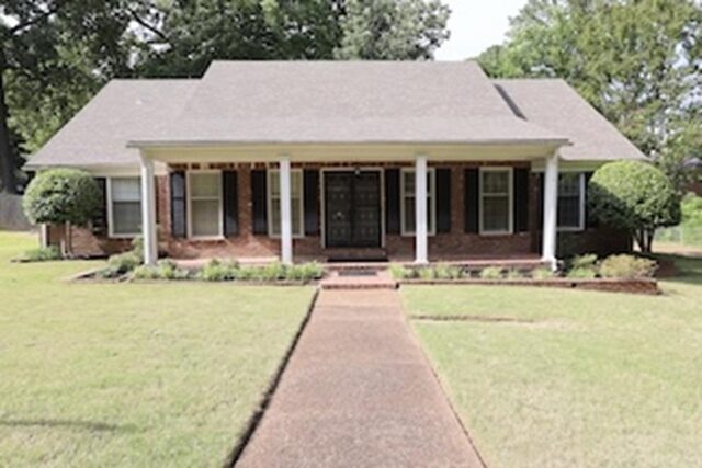 5710 Woodbriar