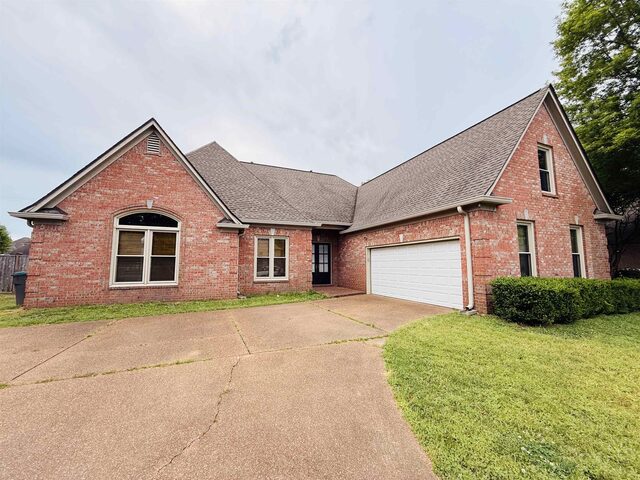 1320 River End