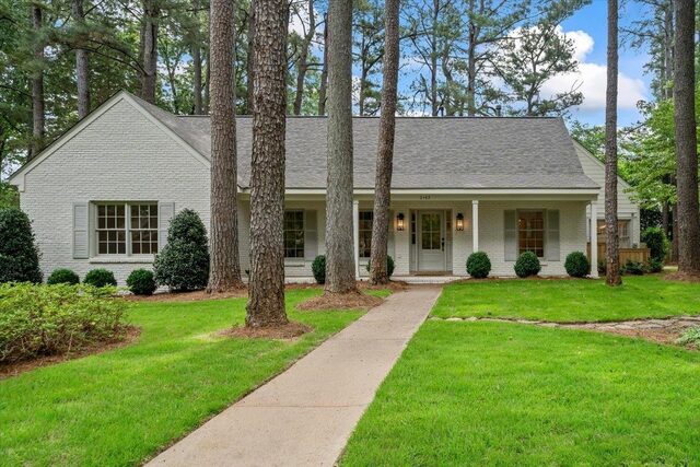 2162 Kimbrough Woods