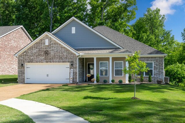 305 Walker Meadows