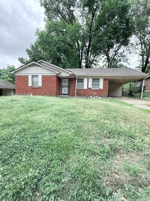 2077 Willow Wood