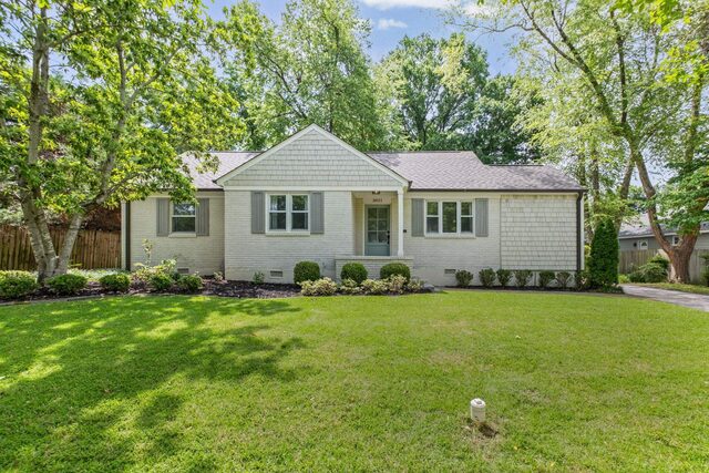 3821 Montclair