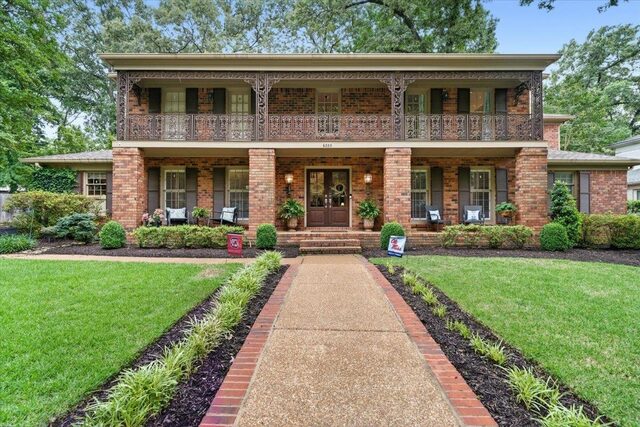 6353 Old Orchard