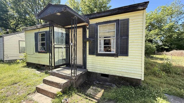 2625 Whitman