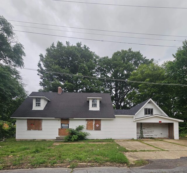 2276 Redwood