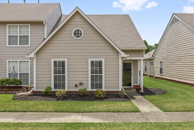 132 Center Springs