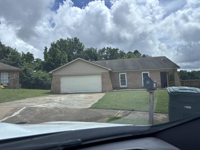 3021 Meadowfair