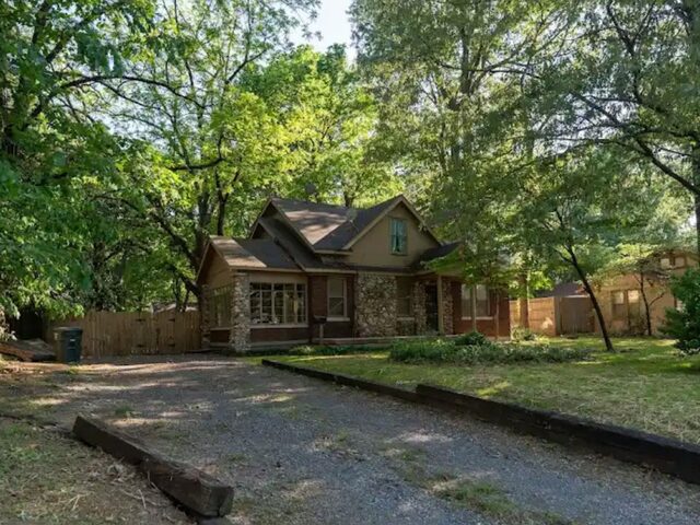 3589 Spottswood