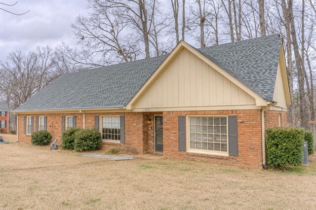 2110 Woodside