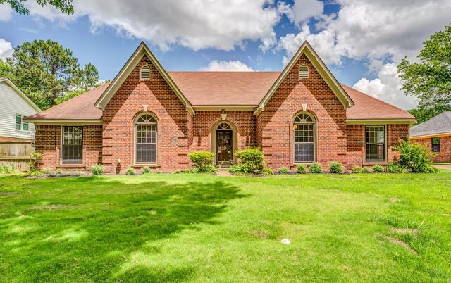 8198 Walnut Creek