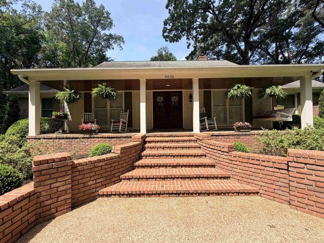 9035 Post Oak