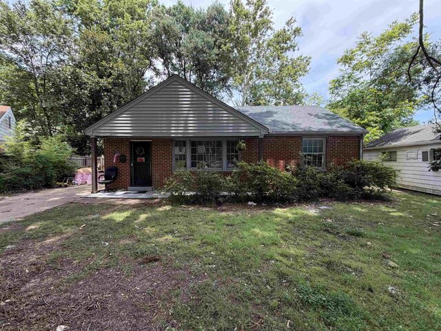 1205 Bradbury