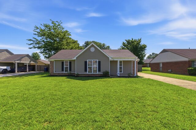 7446 Cliffwood