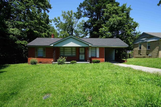 1758 Woodburn