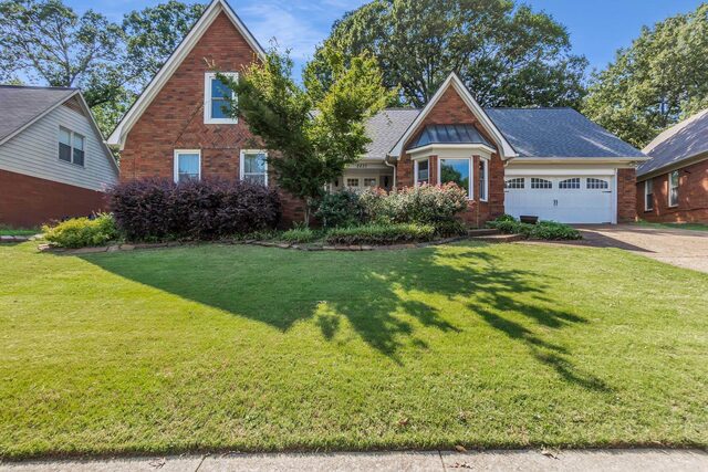 2237 Oak Hollow