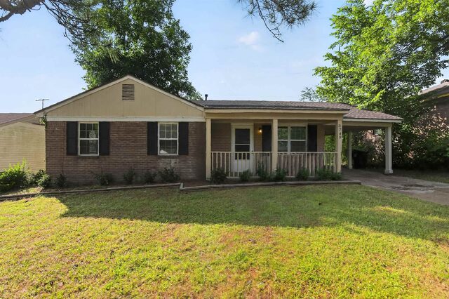 3749 Wolf Trail