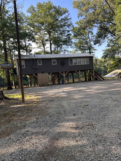 481 Chisholm Lake Camp