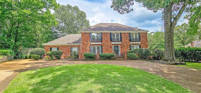 8451 Old Elm