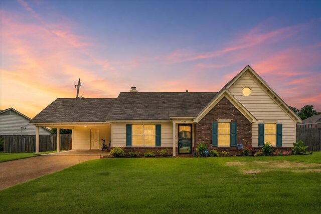 2597 Appling Glen