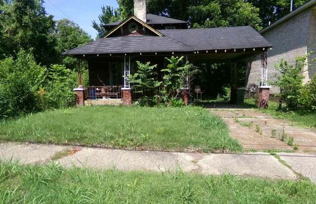 1617 Latham