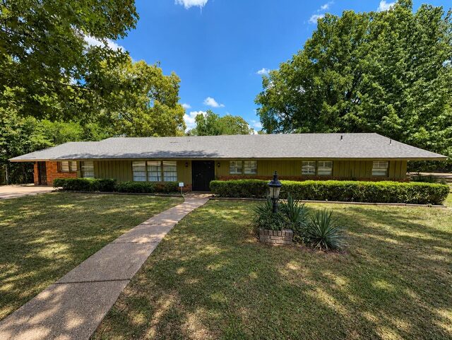 5676 Walnut Grove